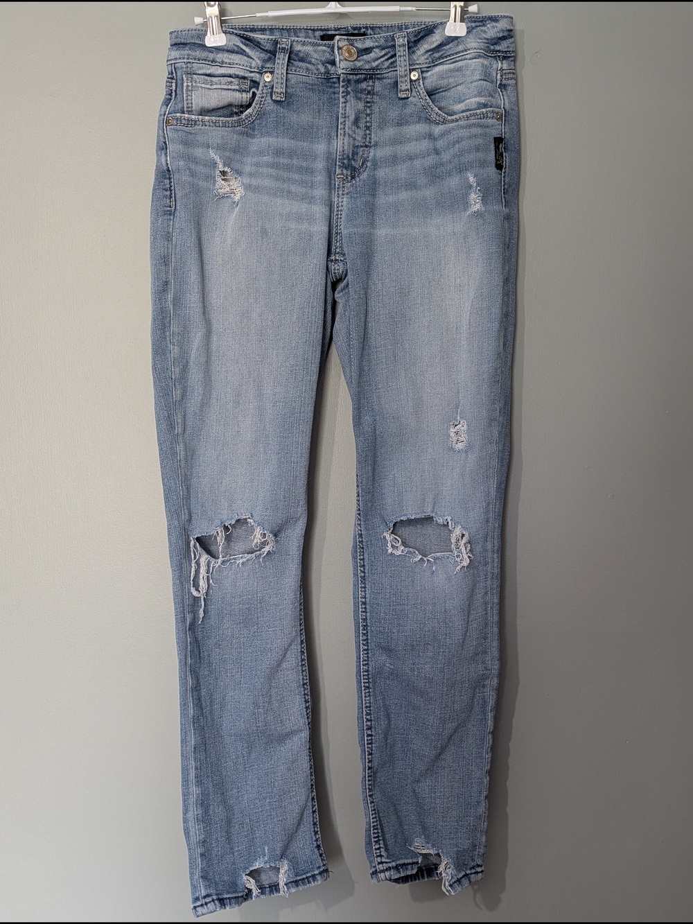 Silver Jeans Avery Straight Leg Women’s Light Blue Distressed Jeans